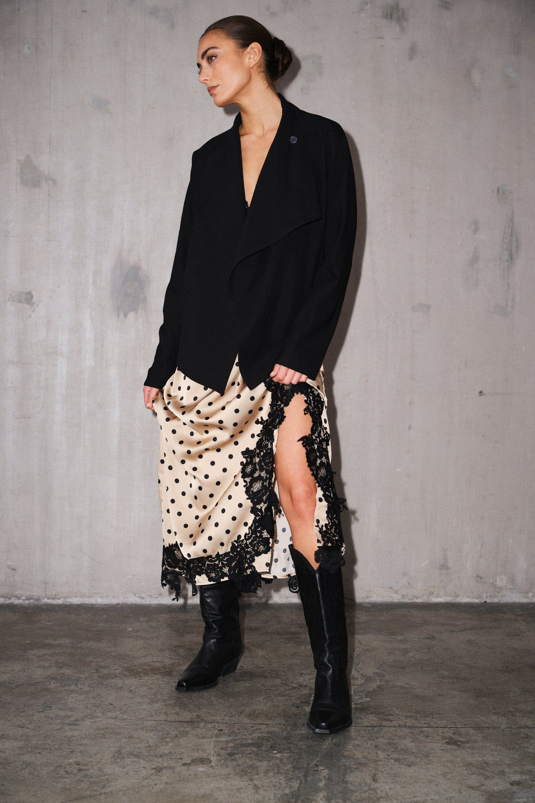 Gossia - Dahliago Mi Dress G3010 - Latte Black Dots Kjoler 