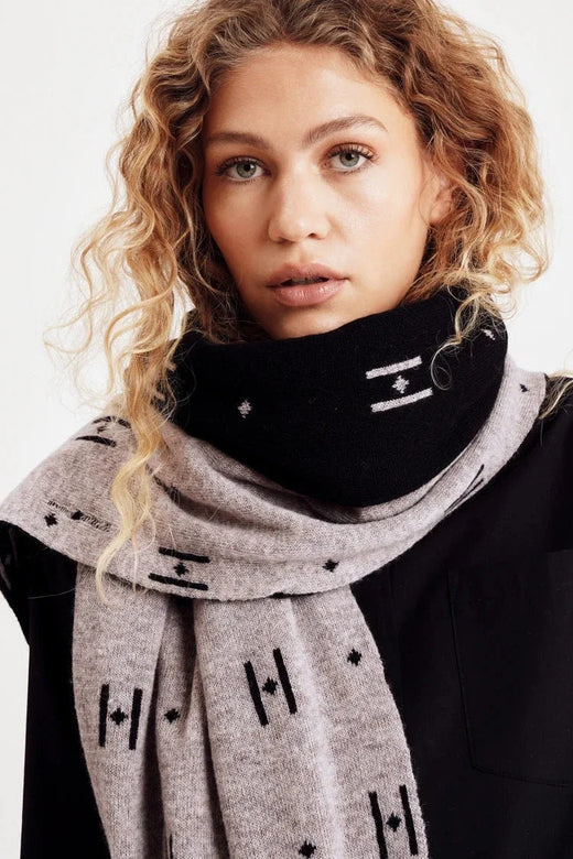 Hype The Detail - Scarf 955-83 - 9 - Black Tørklæder 