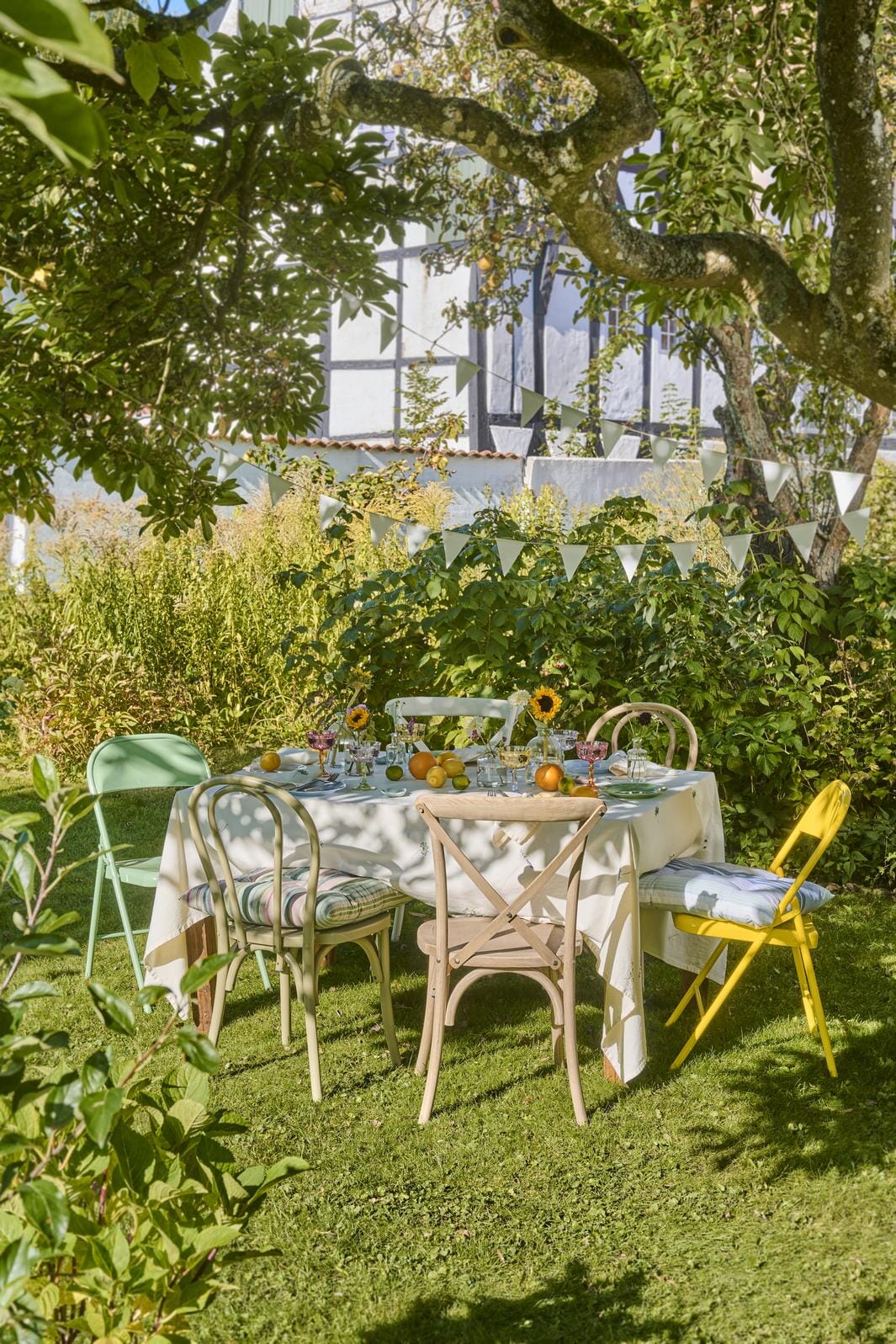 Ib Laursen - Dug Flora aflang m/skærmblomster, lavendler og margueritter butter cream - Bomuld, Polyester - 63045-82