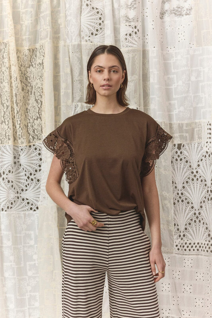 Love & Divine - Love1517 19723 - 222 - D. Chocolate T-shirts 