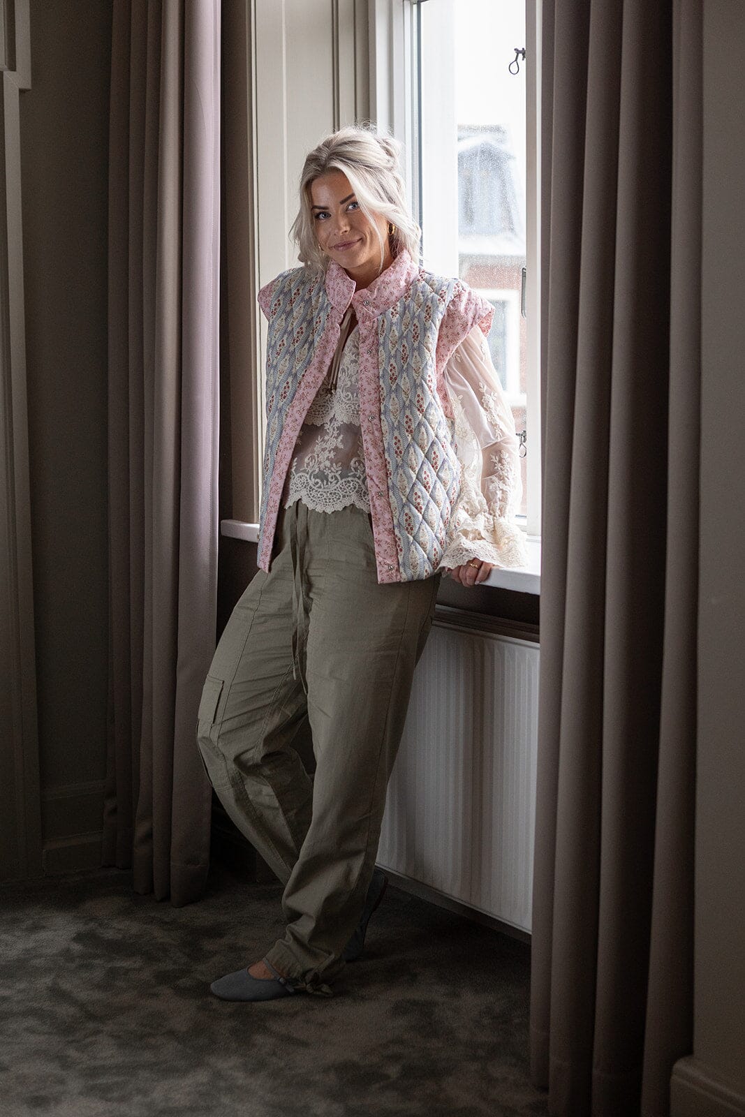 Molly & My X Melanie Due - Luise V Quilt Vest 167530 - 754 - Light Pink Veste 