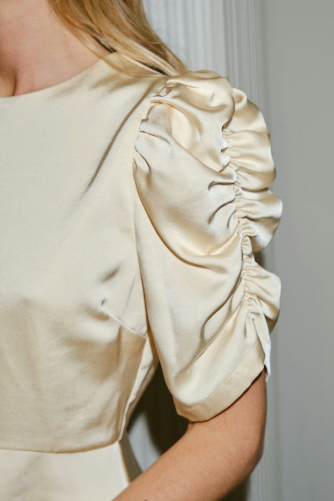 Neo Noir - Benua Heavy Sateen Blouse 167069 - 191 - Light Yellow Bluser 