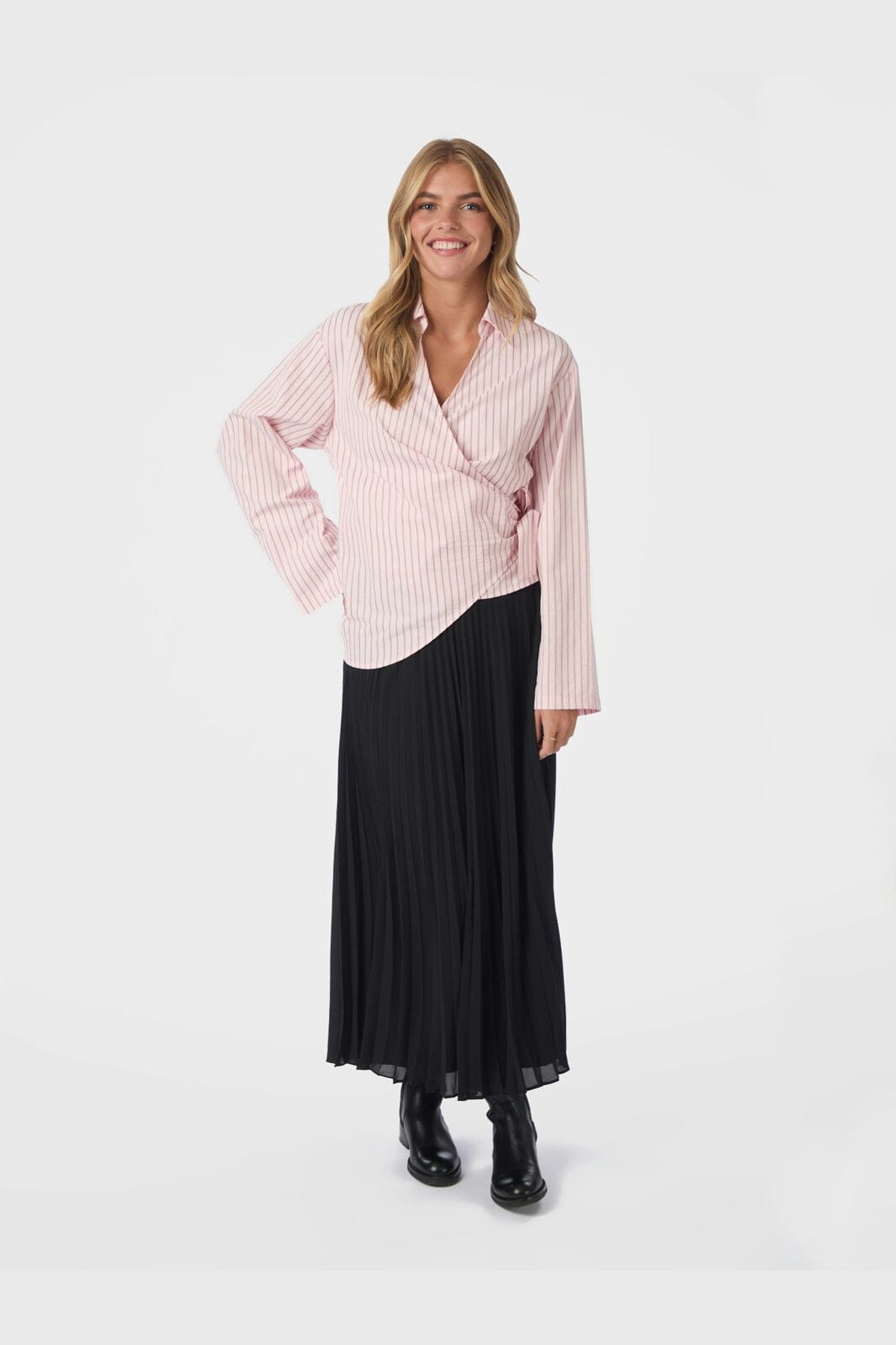 Neo Noir - Boni Simple Plisse Skirt 166495 - 100 - Black