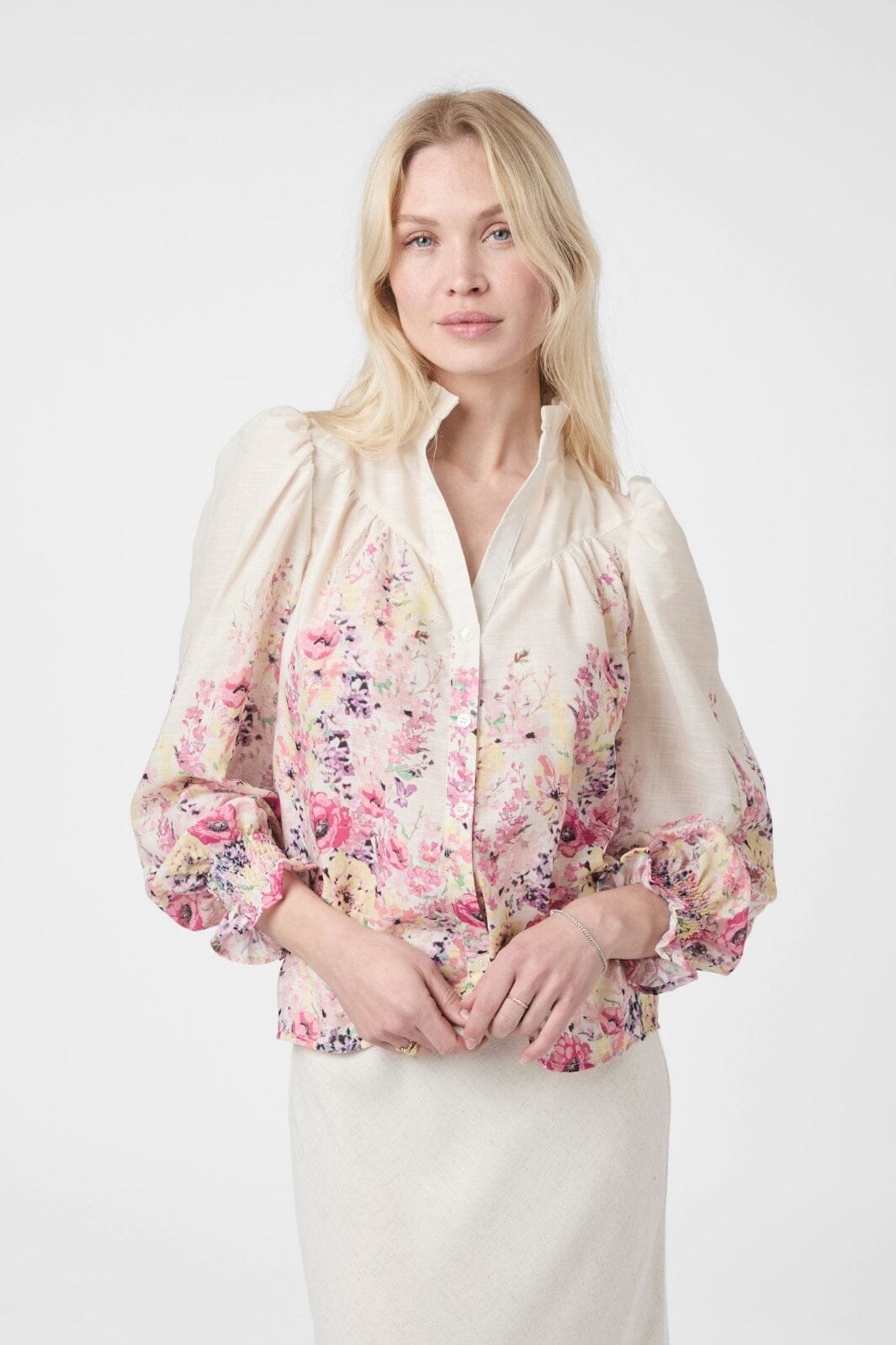 Neo Noir - Calloma Flower Print Blouse 166266 - 124 - Ivory