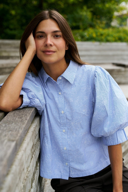 Neo Noir - Etta Flower Stripe Shirt 169706 - 145 - Light Blue Skjorter 