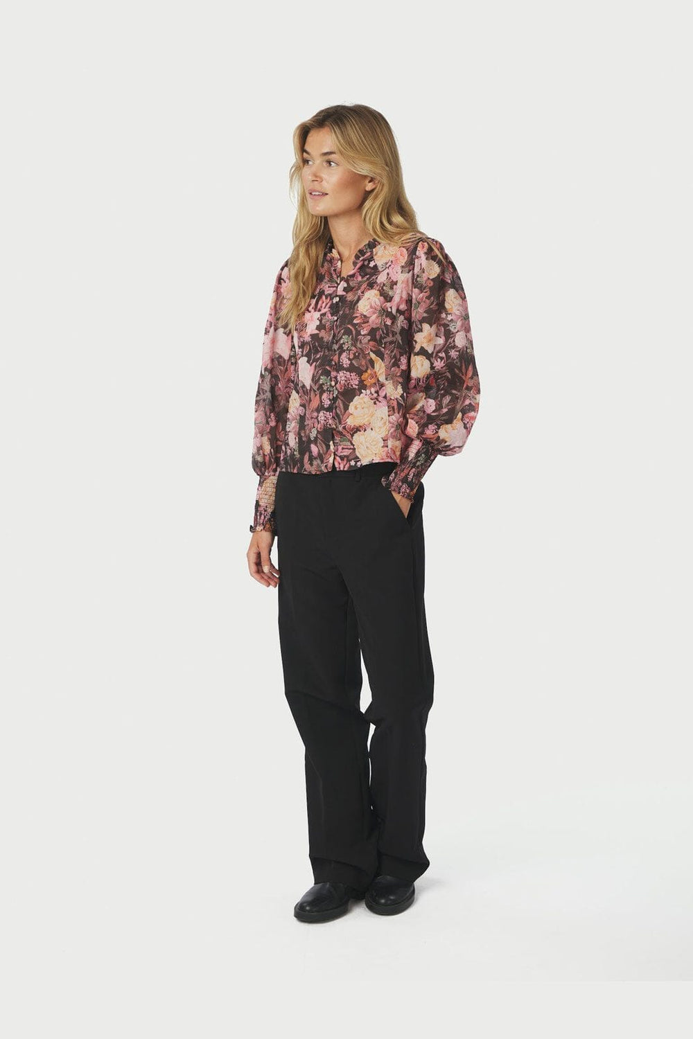 Neo Noir - Gilda Big Flower Blouse 166925 - 100 - Black