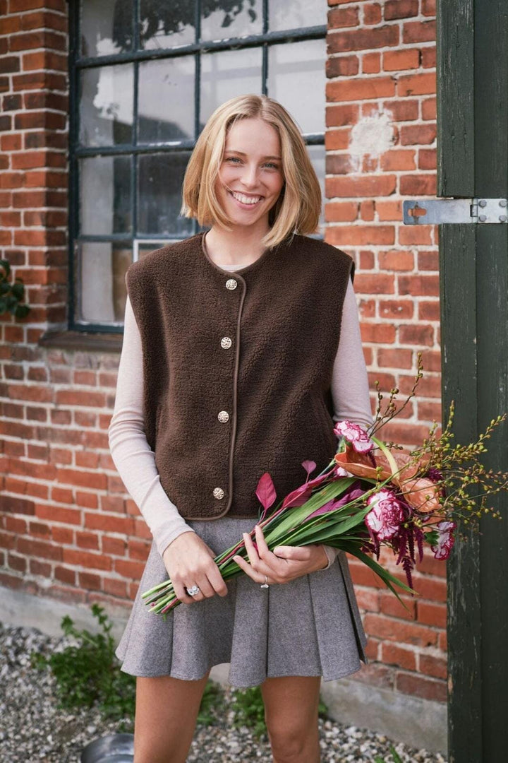 Neo Noir - Mariko Teddy Vest 164594 - 676 - Dark Brown Frakker 