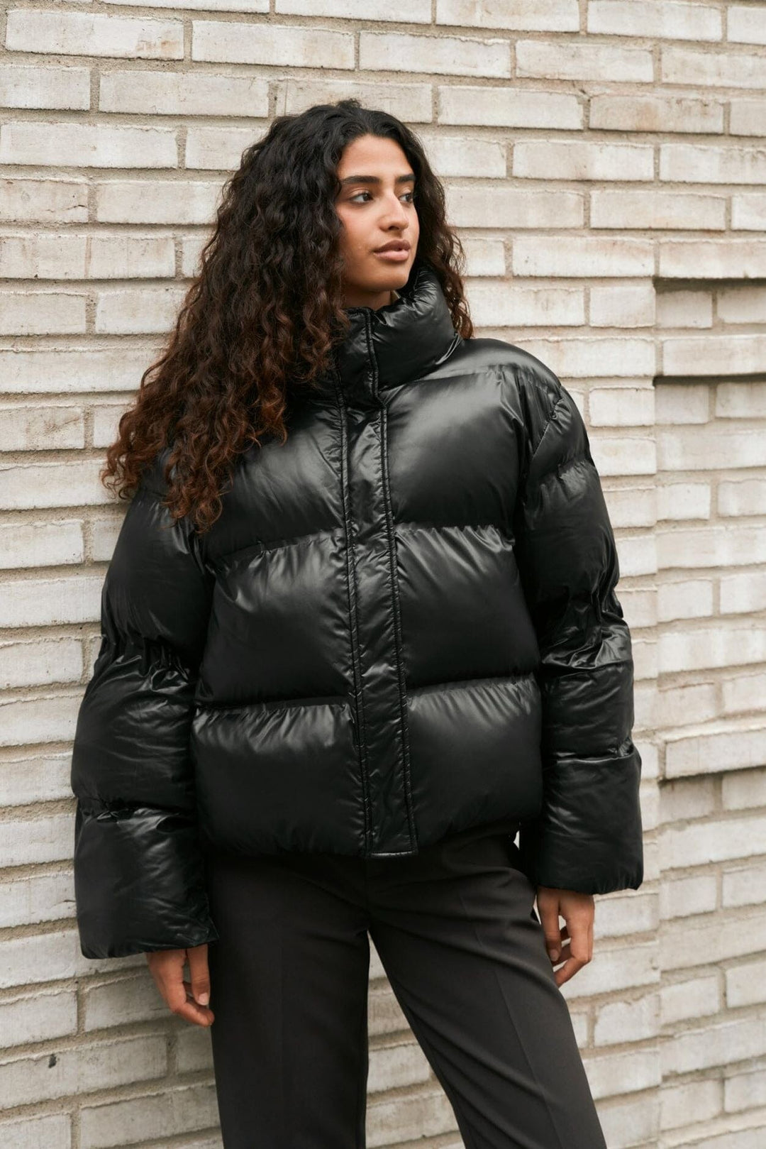 Neo Noir - Rhea Shiny Puffer Jacket 165094 - 100 - Black Jakker 