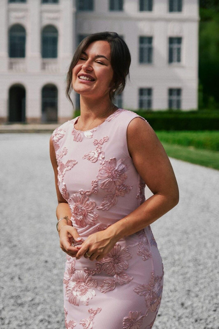 Neo Noir - Tiranna Big Flower Mesh Dress 166824 - 754 - Light Pink Kjoler 