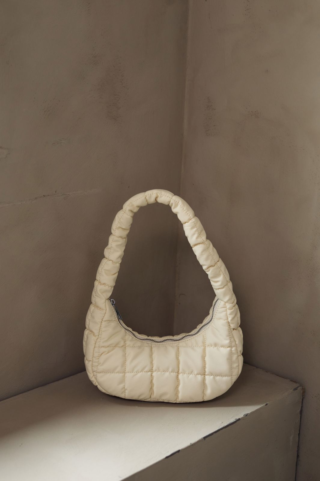 Noella - Bonnie Bag - 1206 Oyster Tasker 