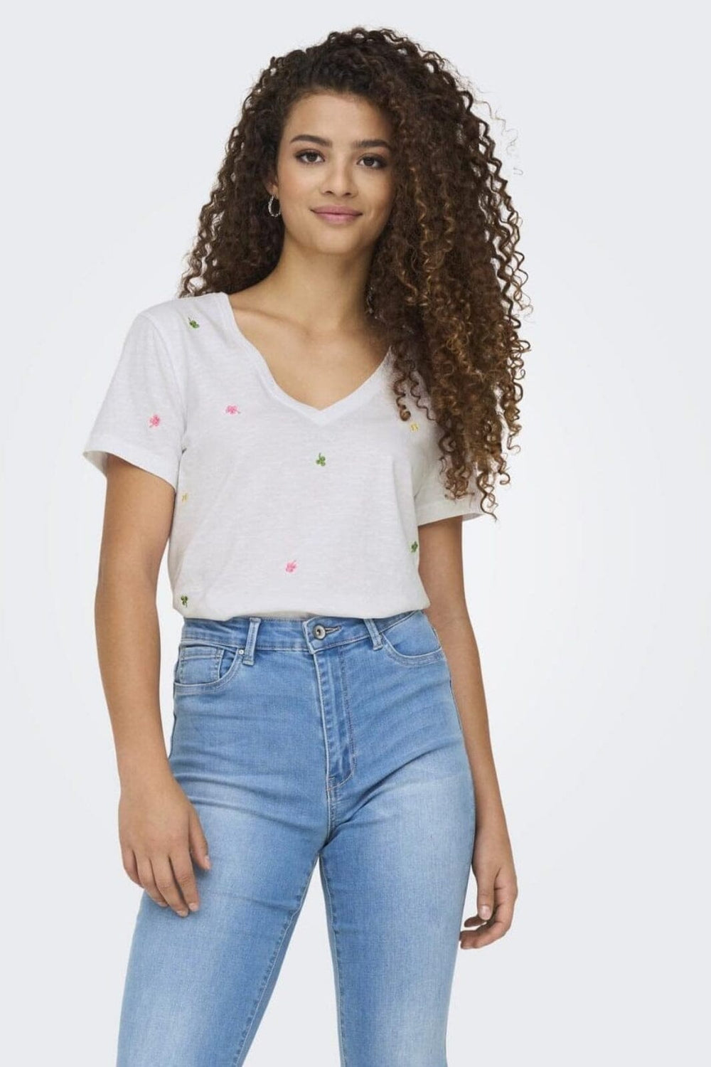 Only - Onlketty Life S/S V-Neck Top Box - 4690308 Bright White Clovers