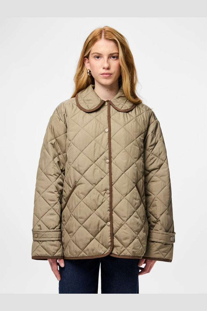Pieces - Pcemily Short Quilted Jacket - 4911774 Greige Carafe Bindings