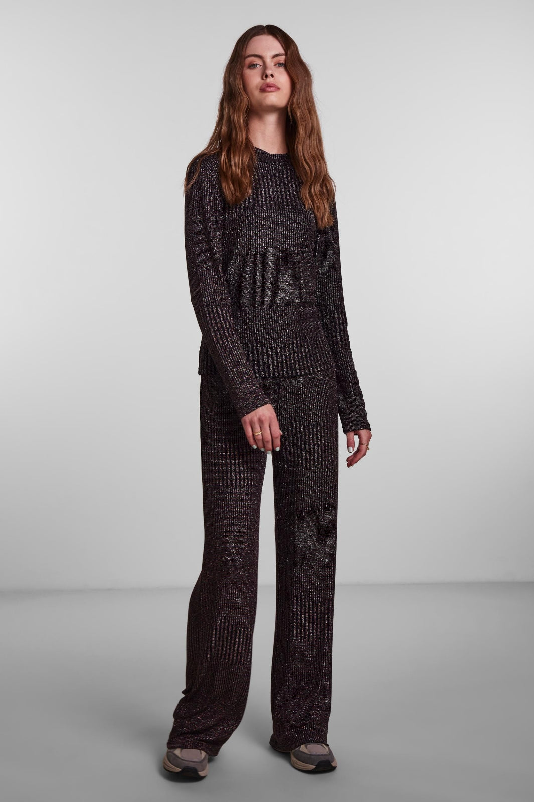 Pieces - PcMary Ls Top - Black Detail Glitter Bluser 