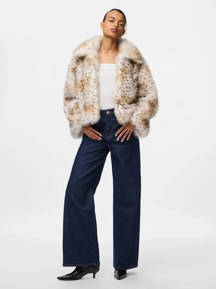 Pieces - Pcplush Short Fluffy Jacket - 5023207 Cloud Dancer Leopard Jakker 