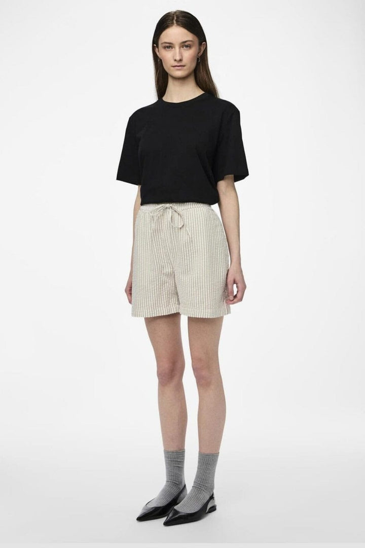 Pieces - Pcsally Loose String Shorts - 4497579 Tea Cloud Dancer