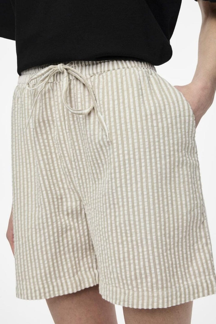 Pieces - Pcsally Loose String Shorts - 4497579 Tea Cloud Dancer