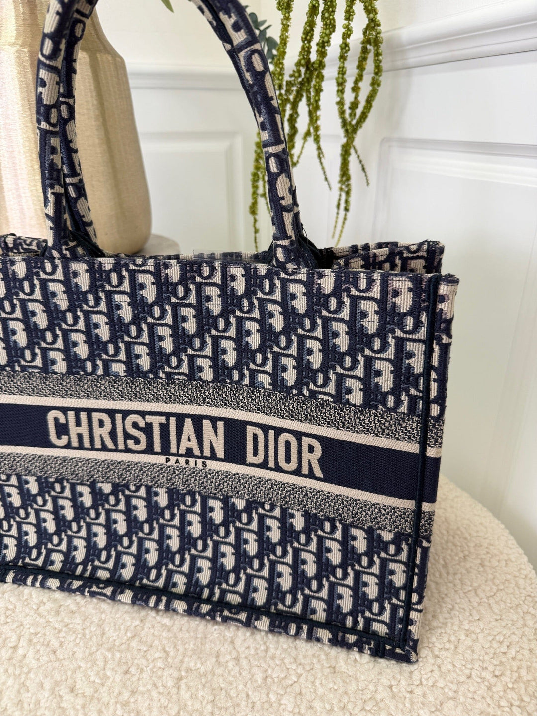 Preloved Vintageline X Molly&My - Christian Dior Book Tote – Oblique Canvas I Medium - Logo Tasker 