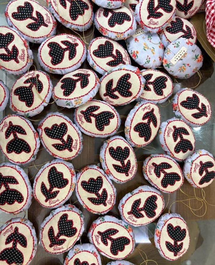 Sissel Edelbo - Vera Easter Egg Ornament SE 2083 - Purple Floral Interiør 