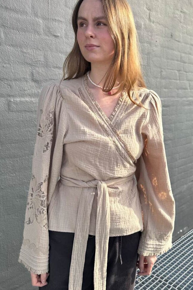 Sissel Edelbo - Winfrey Wrap Top SE 2114 - Beige Bluser 