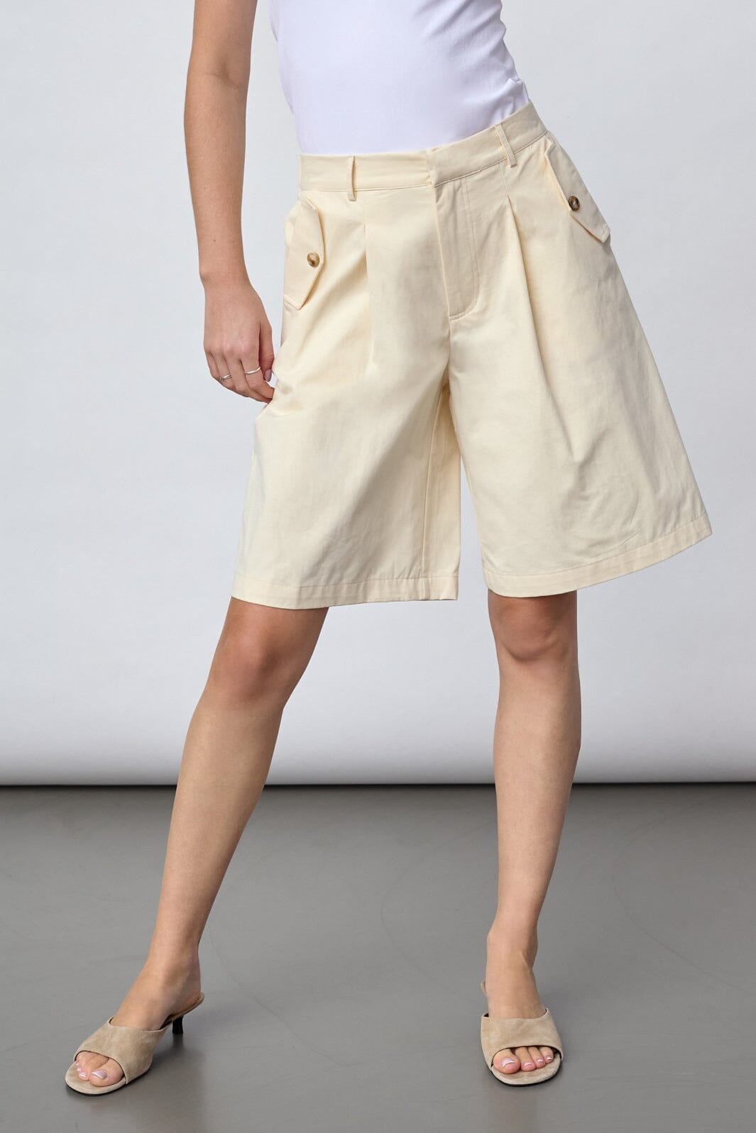 Sisters Point - Edith-Sho 19623 - 116 - Porcelain Shorts 