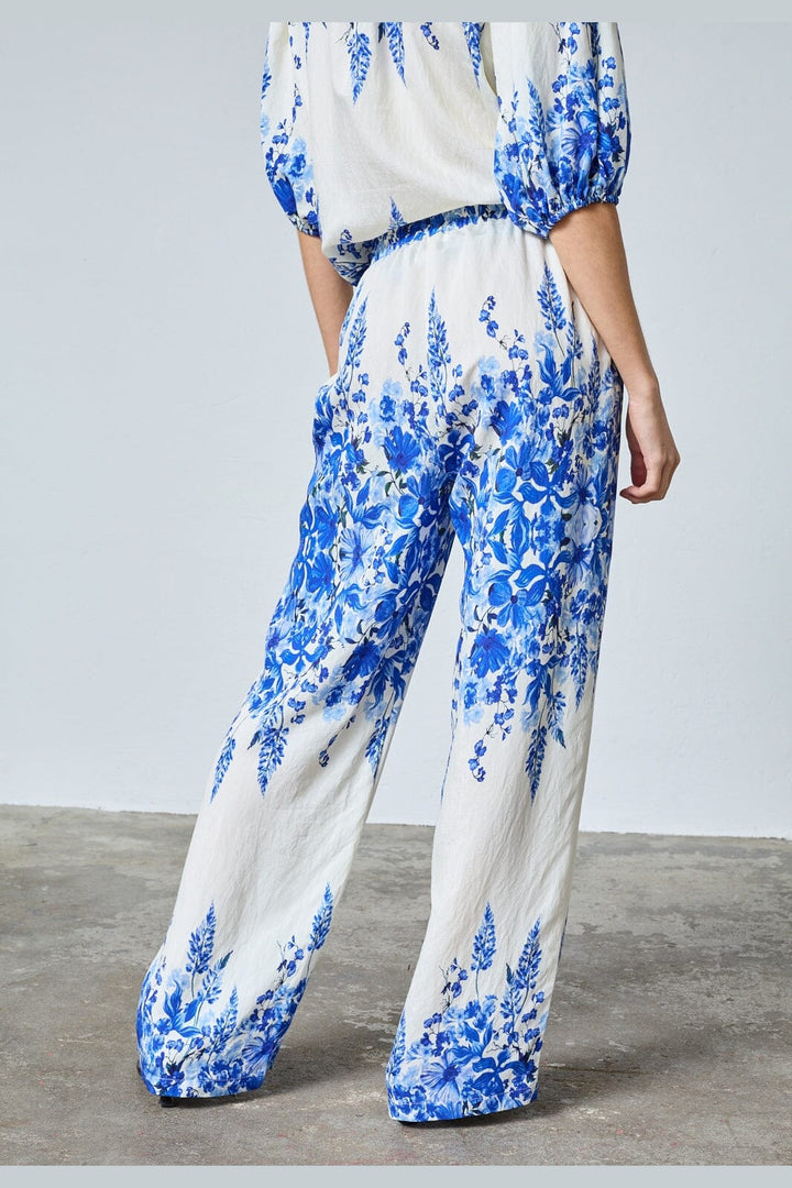 Sisters Point - Ella-Pa53 19733 - 813 - Cobalt Flower