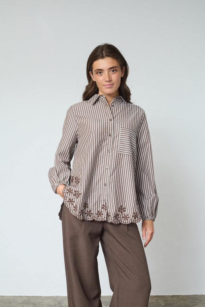 Sisters Point - Istea-Sh4 19446 - 831 - Brown / Cream Skjorter 