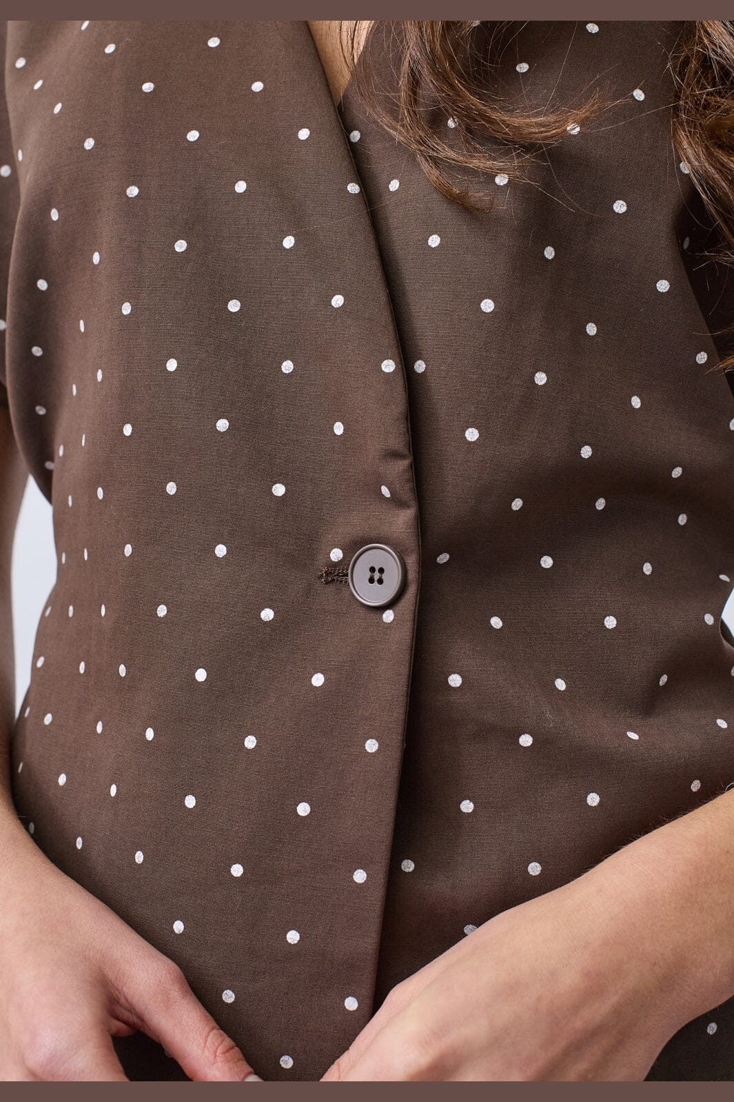 Sisters Point - N.Gevela-Ve 19793 - 201 - Brown Dot