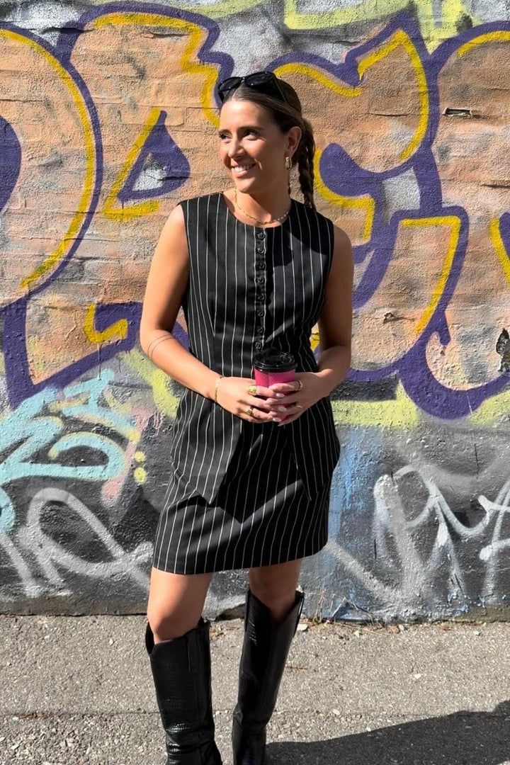 Forudbestilling - Yellow Lane - Alva Stripe Waistcoat 165673 - 100 - Black Frakker 