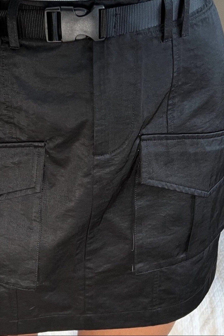 Forudbestilling - Neo Noir - Le Nylon Skirt - Black (Marts) Nederdele 