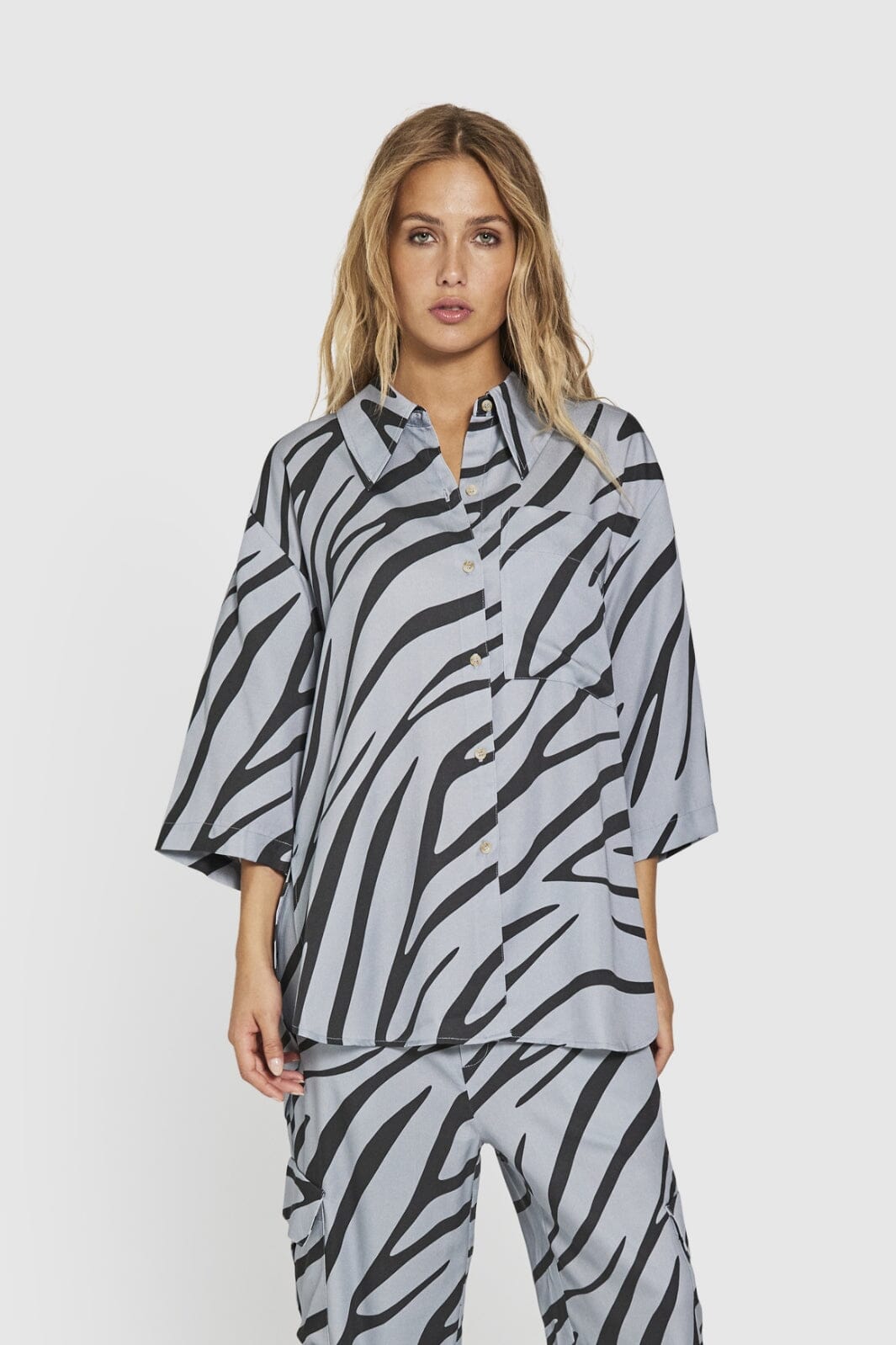 NORR - Tikka Long Shirt - Zebra print Skjorter 