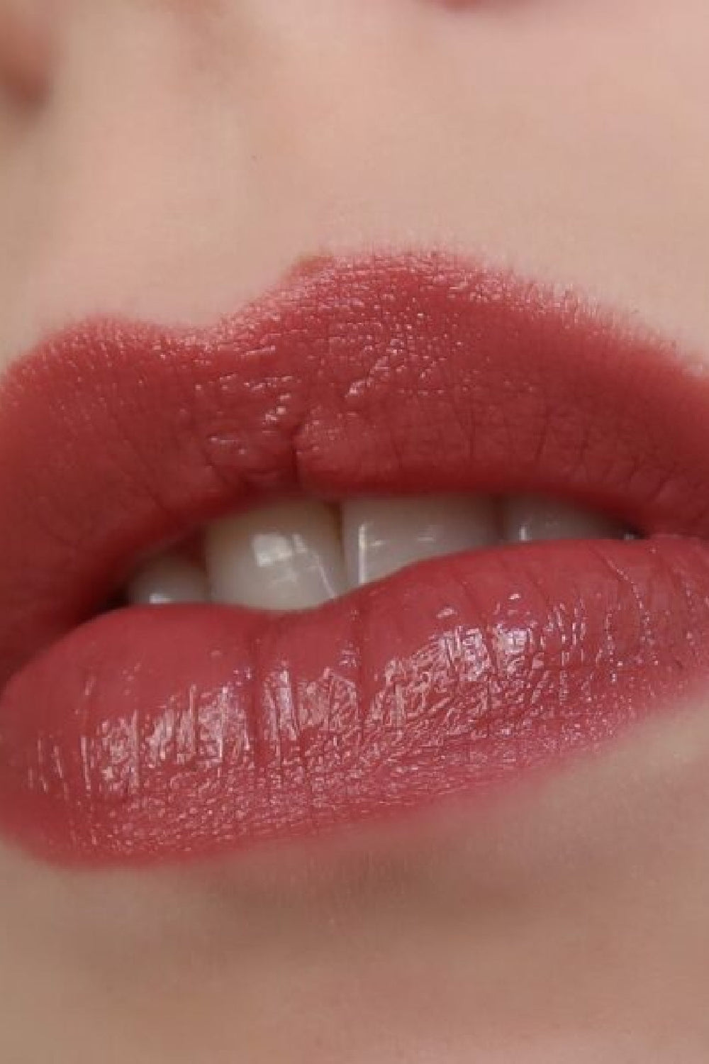Sandstone - Intense Care Lipstick - 46 Naked Lips Makeup 